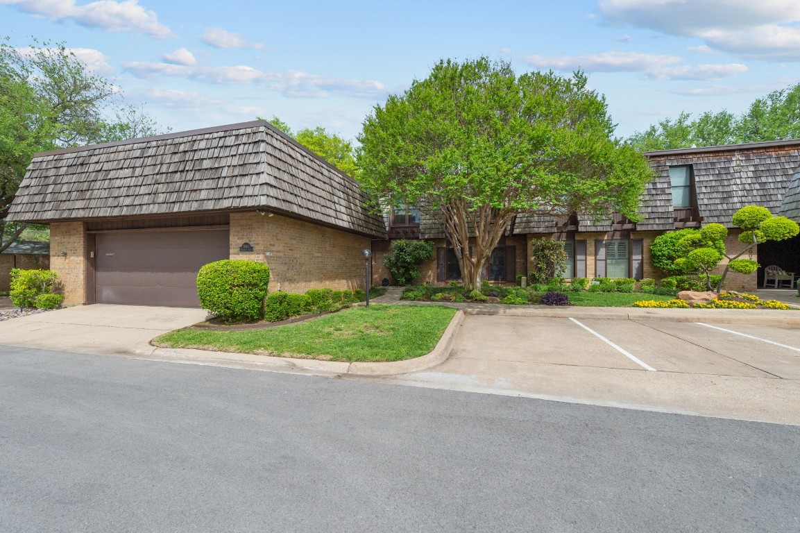 3003 Hartwood Court Fort Worth TX 76109