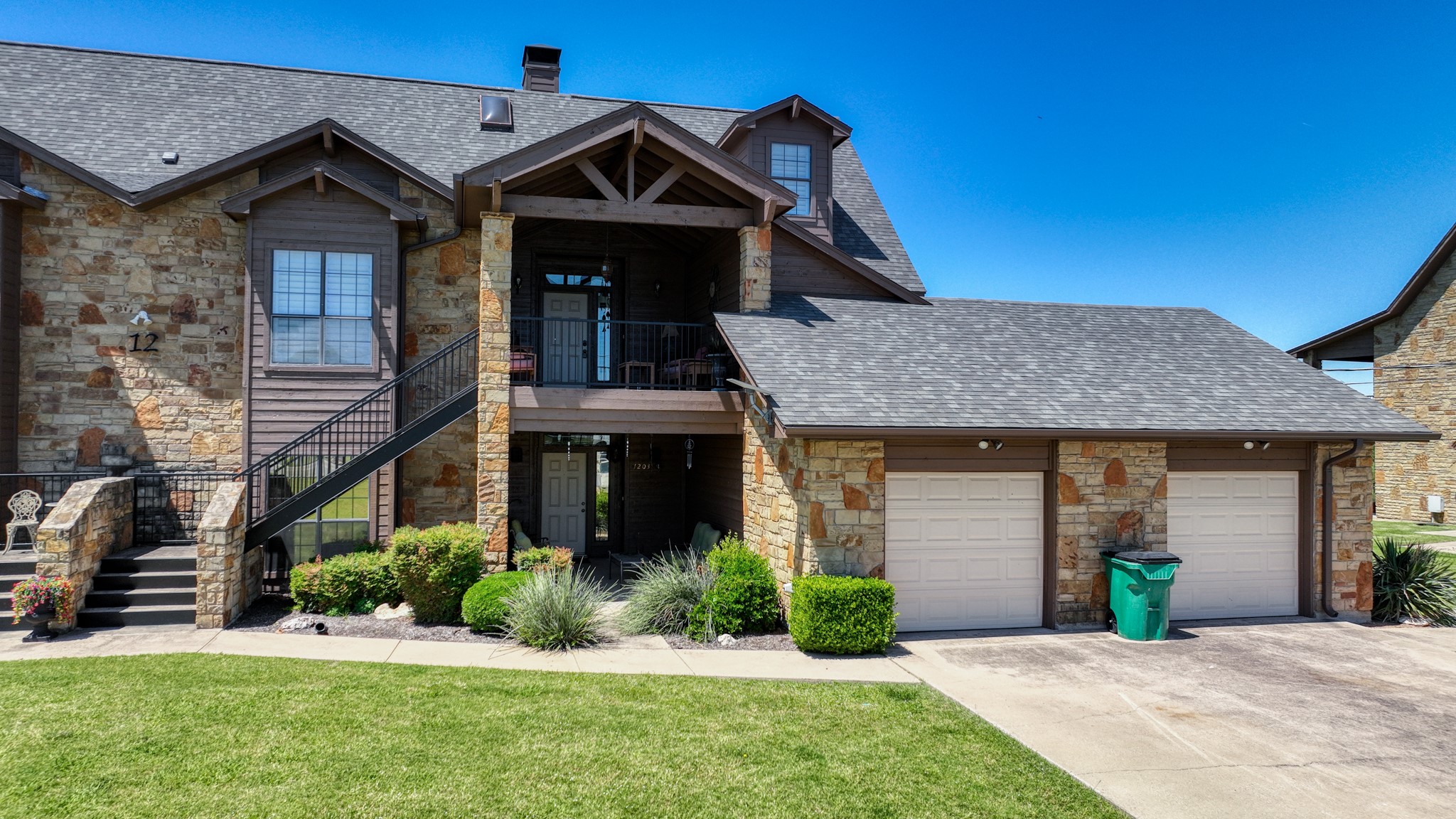 1203 Eagle Point Graford TX 76449