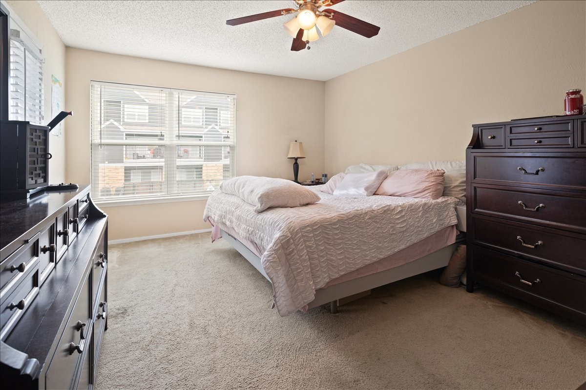 1441 Westmount Avenue Dallas TX 75211