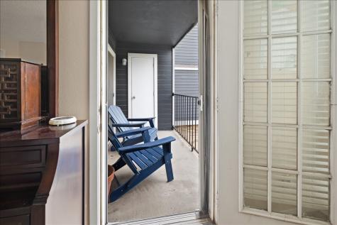 1441 Westmount Avenue Dallas TX 75211