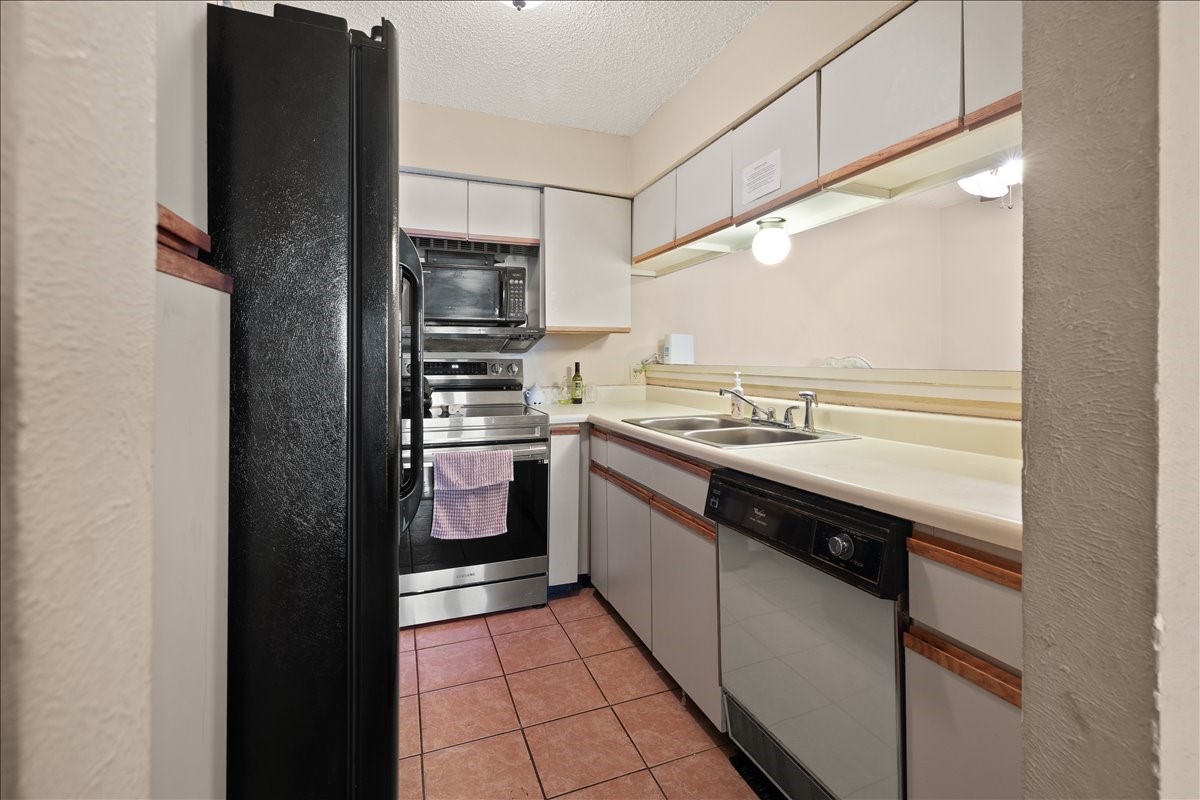 1441 Westmount Avenue Dallas TX 75211