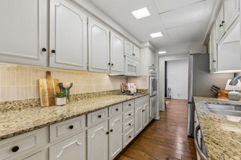 3335 Prescott Avenue Dallas TX 75219