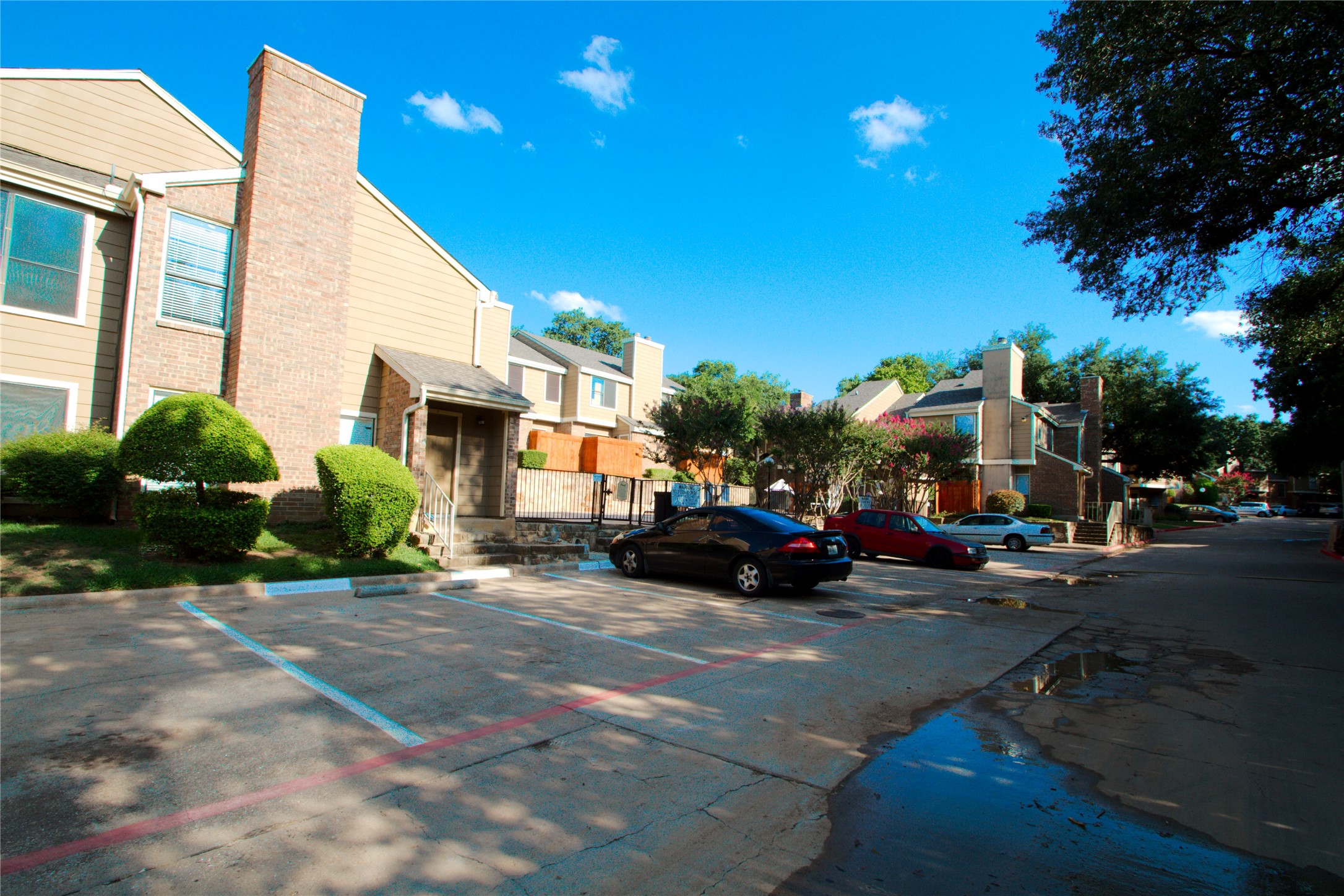 2121 Park Willow Lane Arlington TX 76011