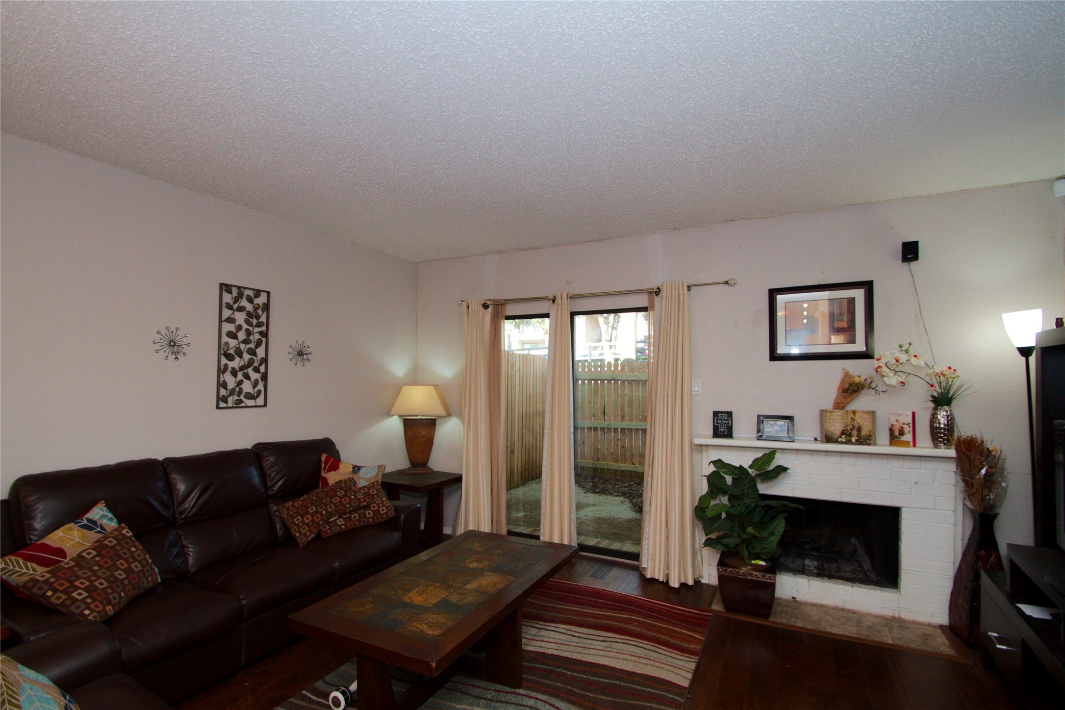 2121 Park Willow Lane Arlington TX 76011