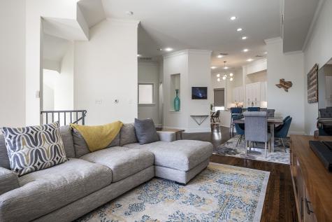 2445 Worthington Street Dallas TX 75204