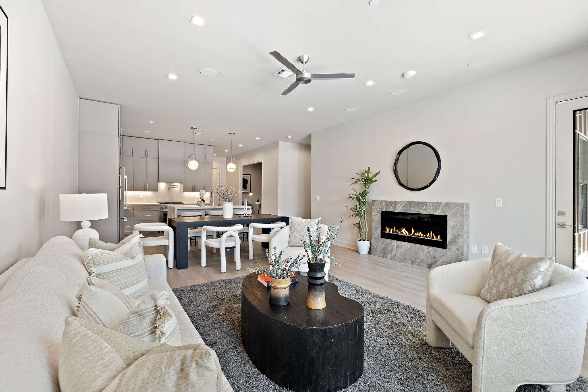 1900 S Ervay Street Dallas TX 75215