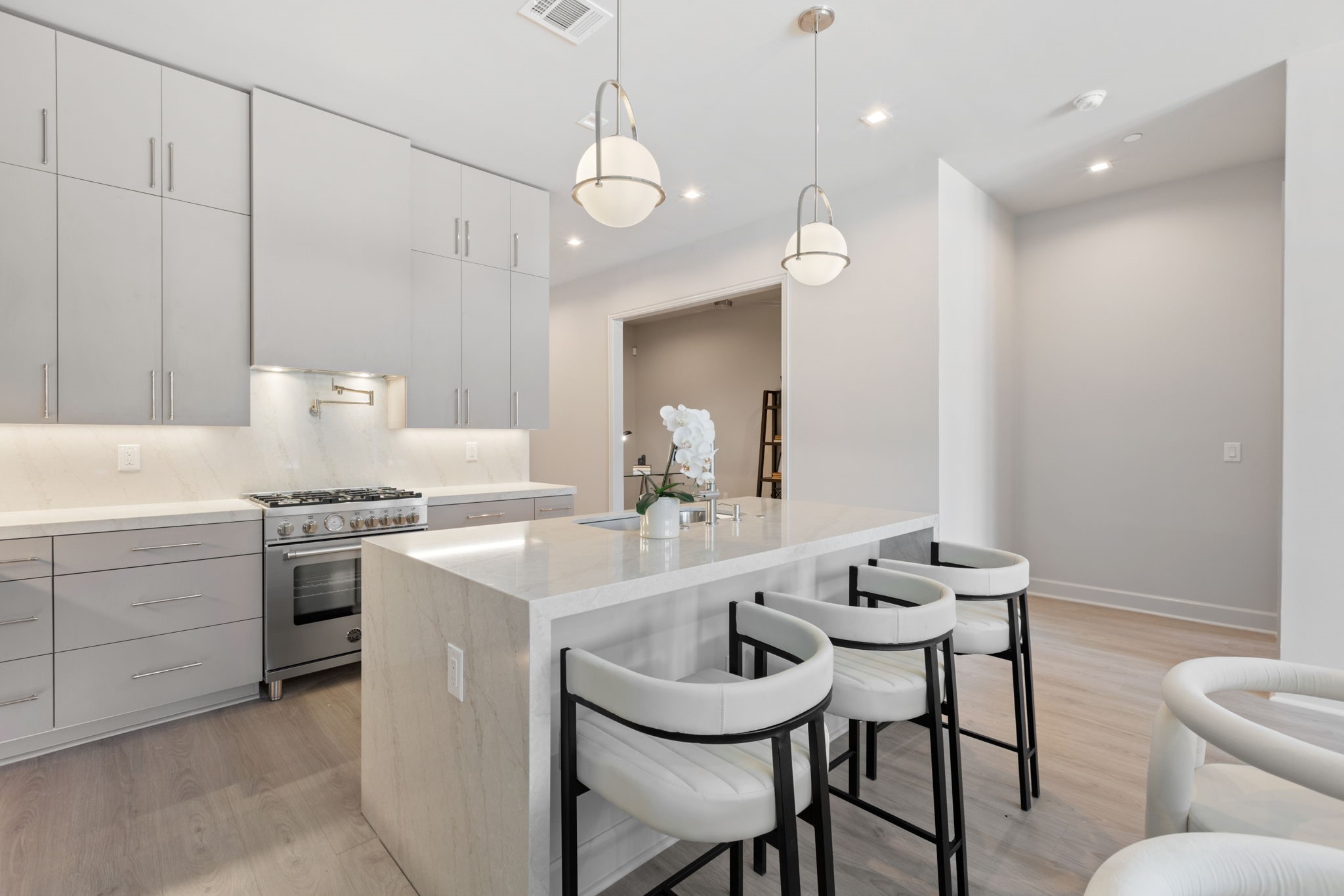 1900 S Ervay Street Dallas TX 75215