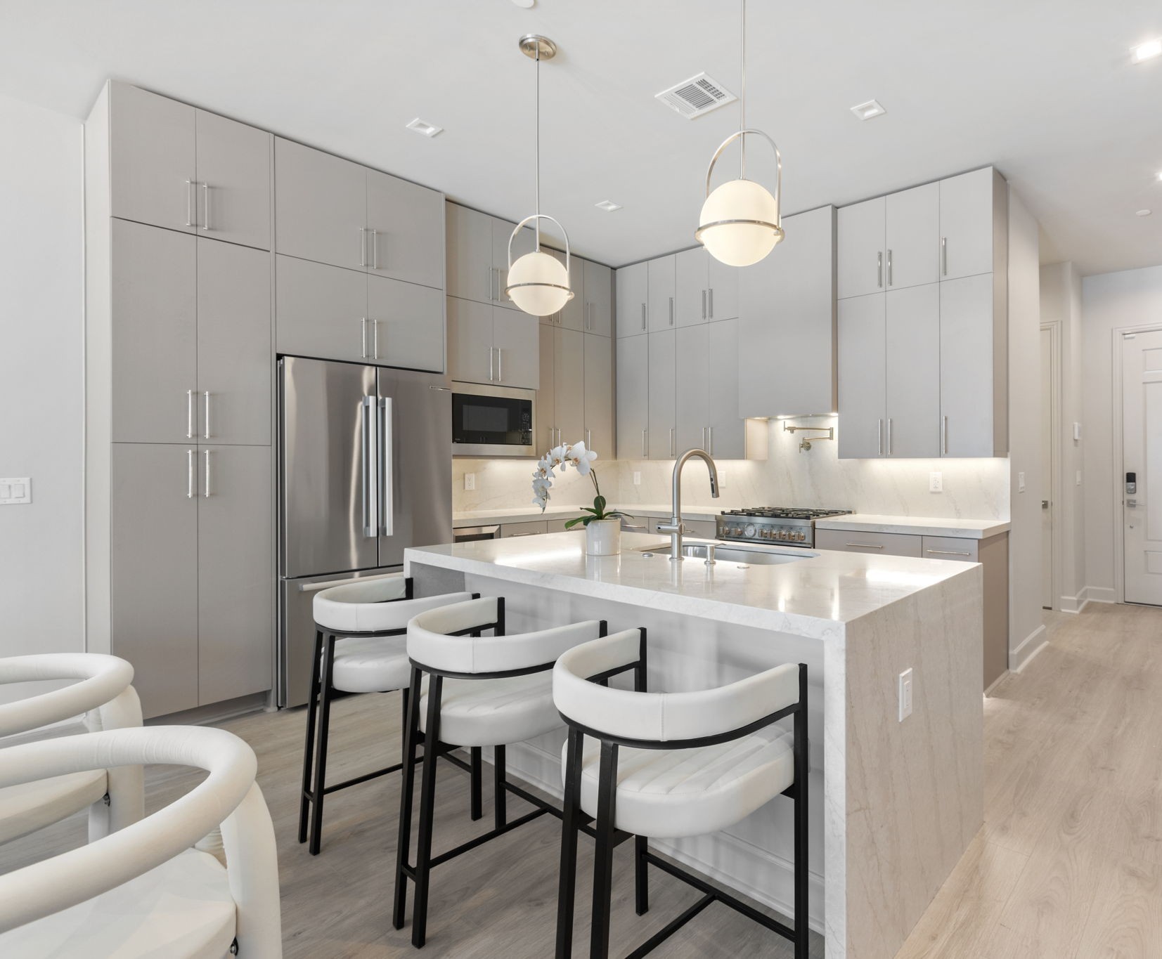 1900 S Ervay Street Dallas TX 75215