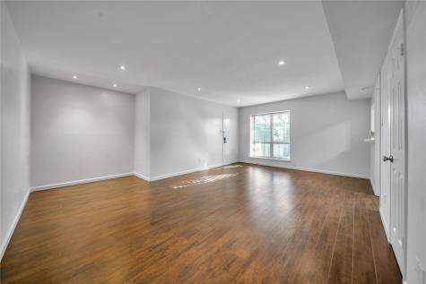 5043 Les Chateaux Drive Dallas TX 75235