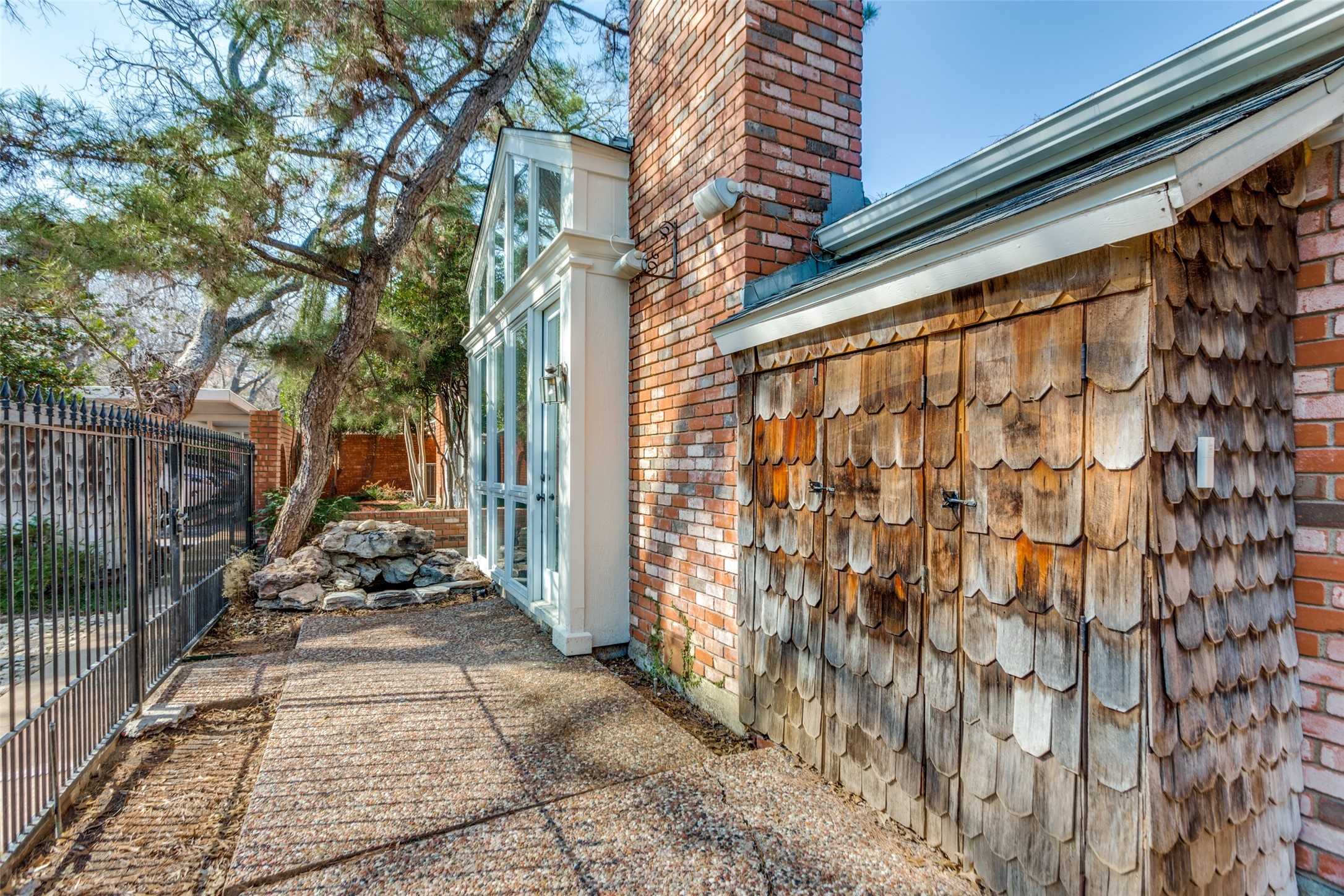 1395 Roaring Springs Road Fort Worth TX 76114