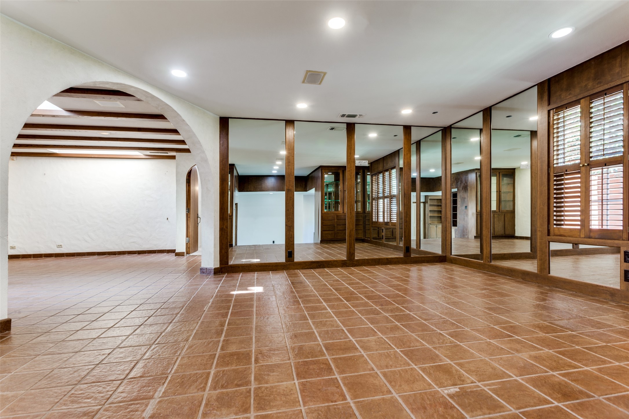 1395 Roaring Springs Road Fort Worth TX 76114