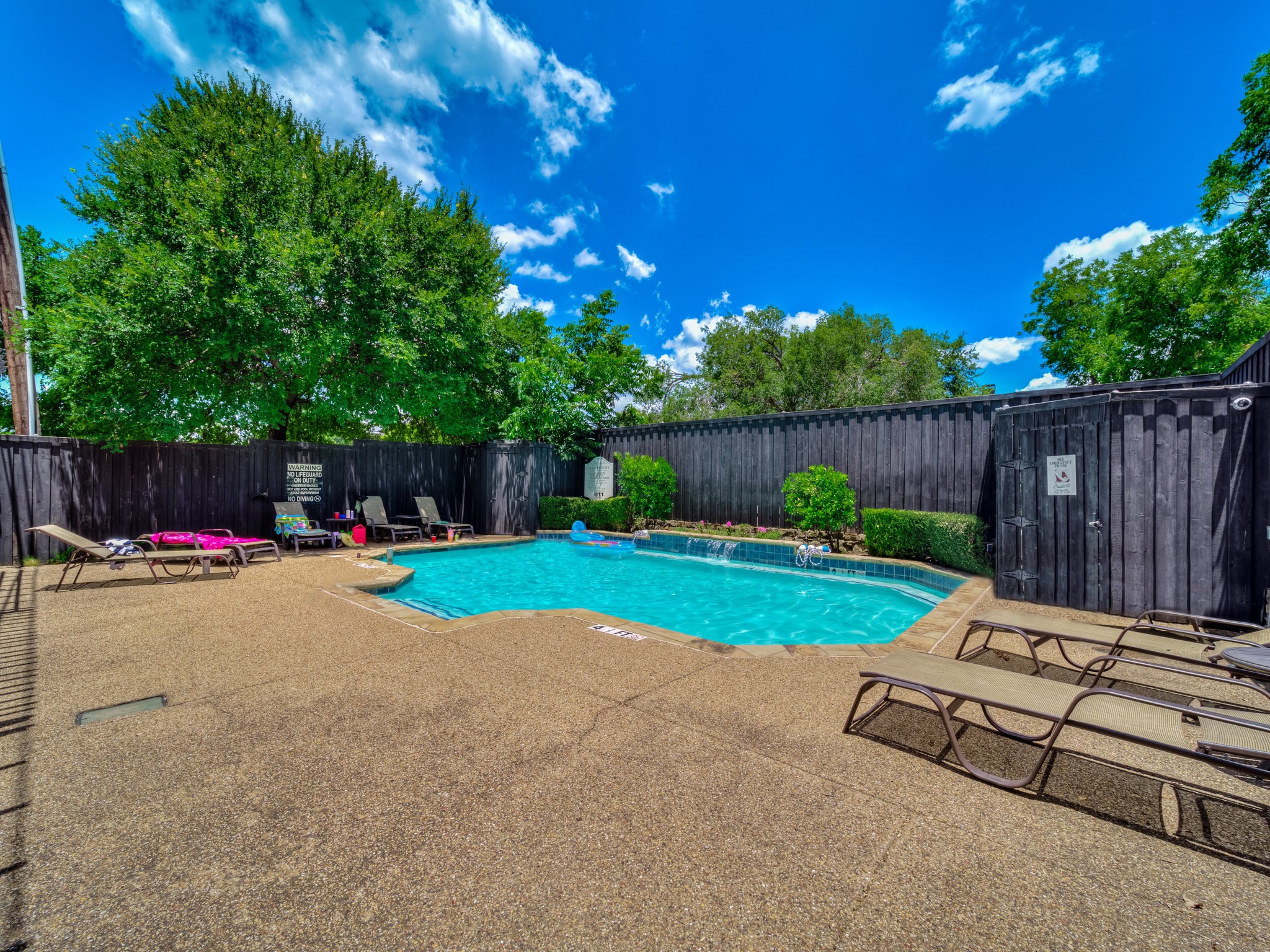 4814 Bradford Drive Dallas TX 75219