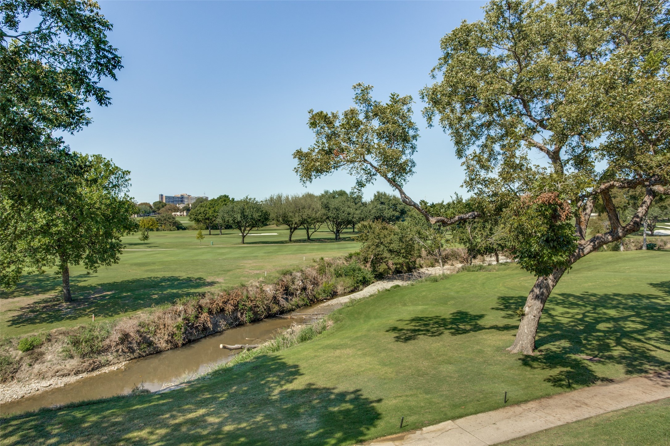5981 Arapaho Road Dallas TX 75248