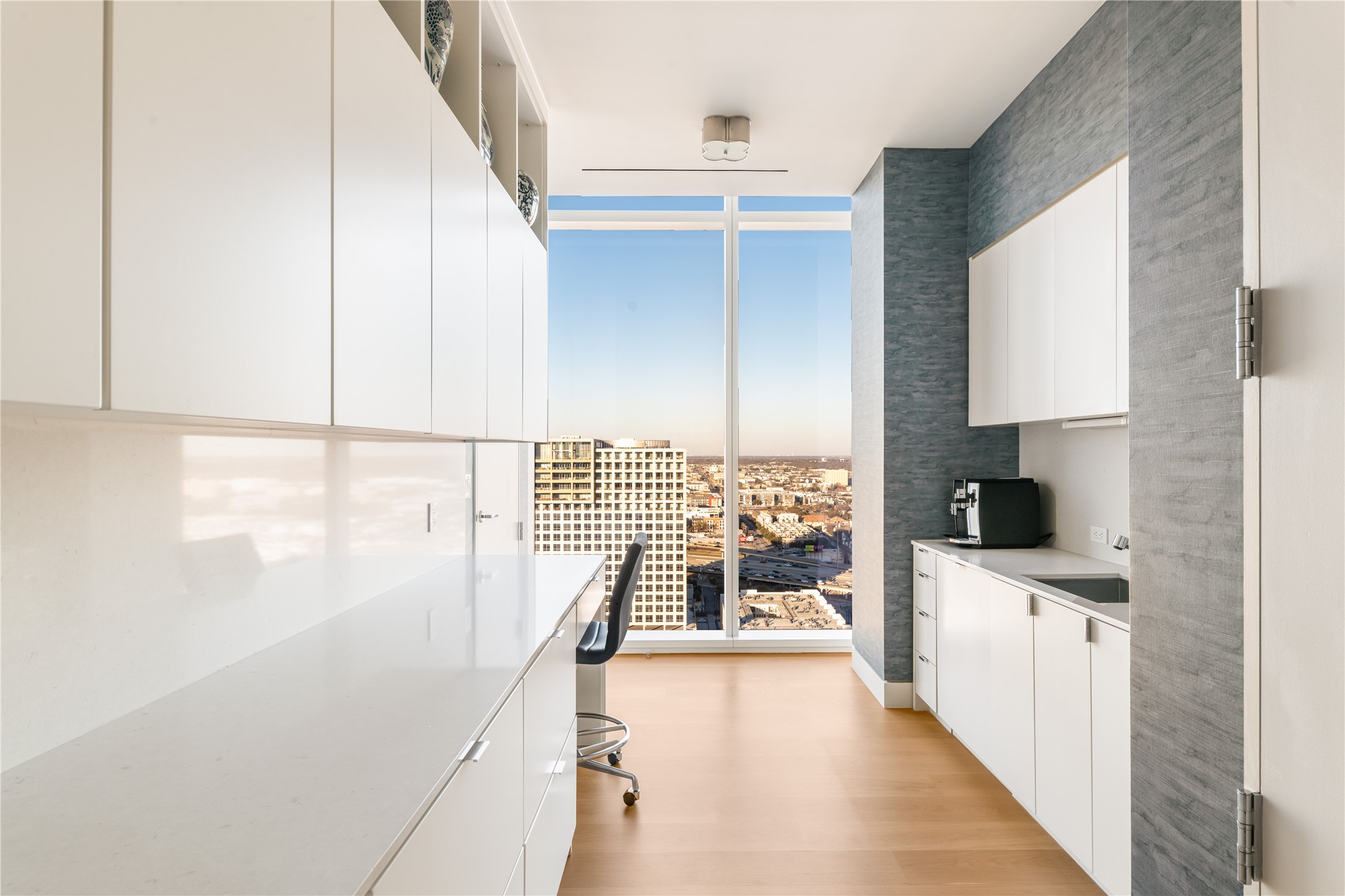 1747 Leonard Street Dallas TX 75201
