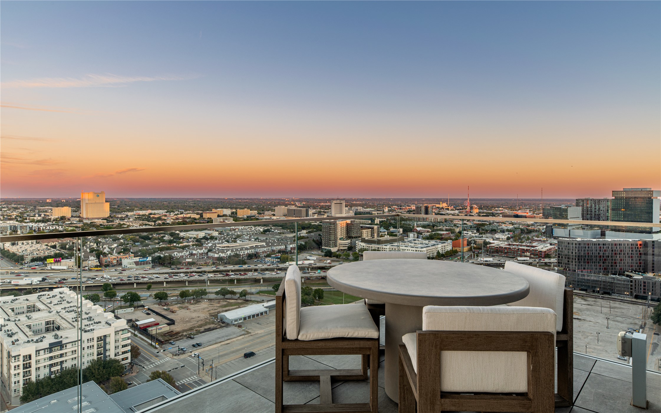 1747 Leonard Street Dallas TX 75201