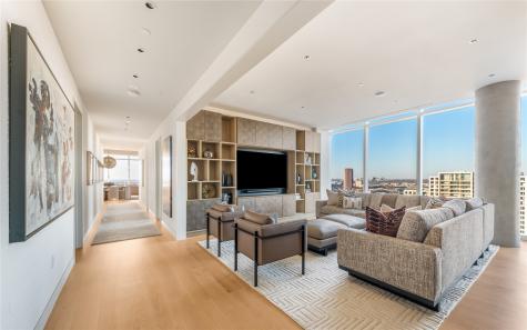 1747 Leonard Street Dallas TX 75201