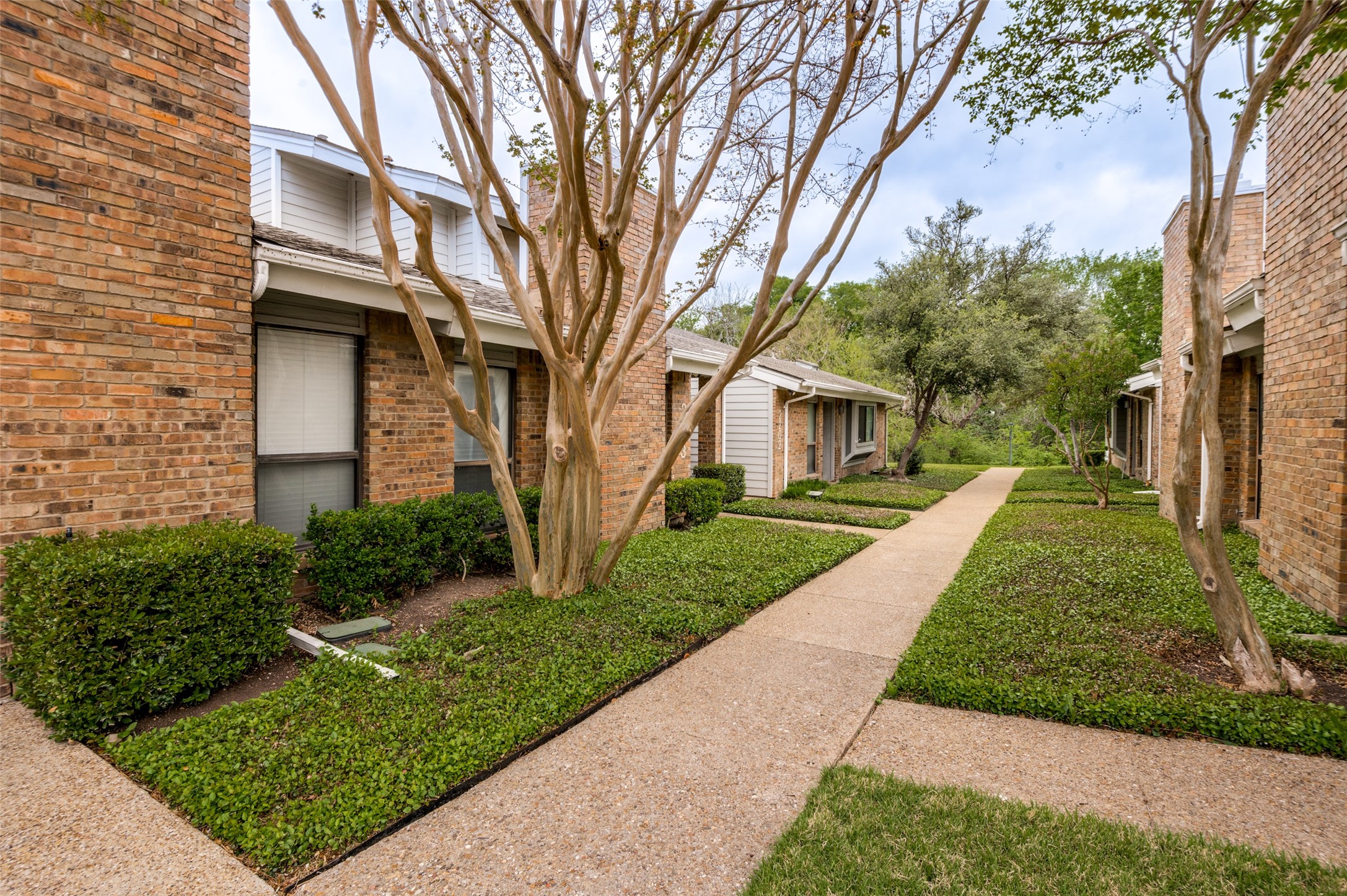 17490 Meandering Way Dallas TX 75252
