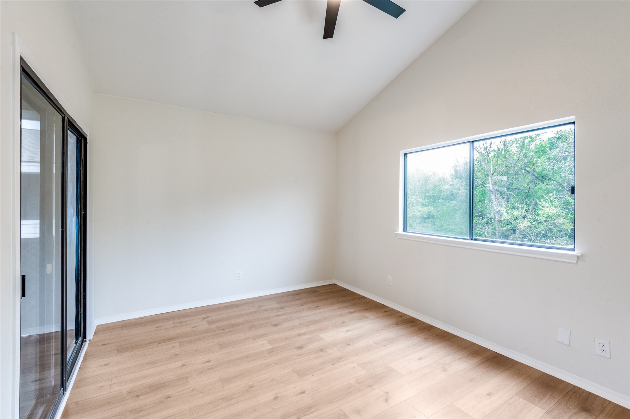 17490 Meandering Way Dallas TX 75252