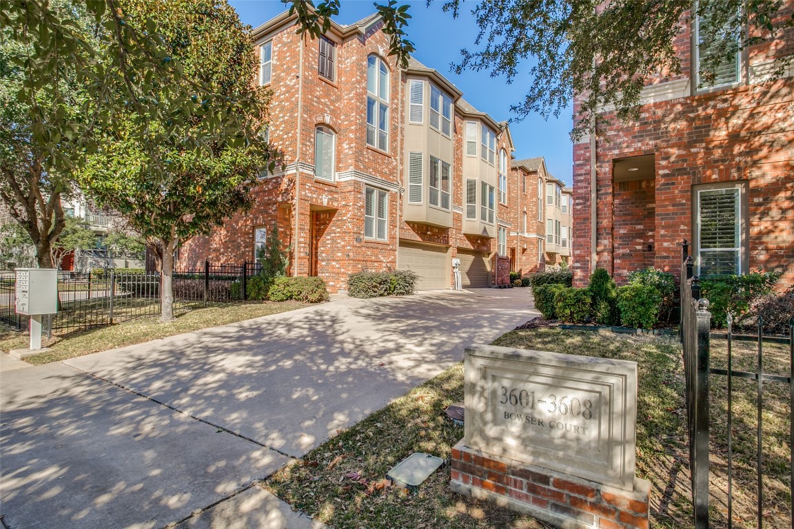3601 Bowser Court Dallas TX 75219