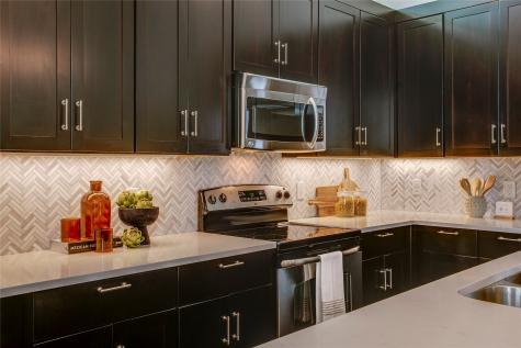 2100 N Fitzhugh Avenue Dallas TX 75204