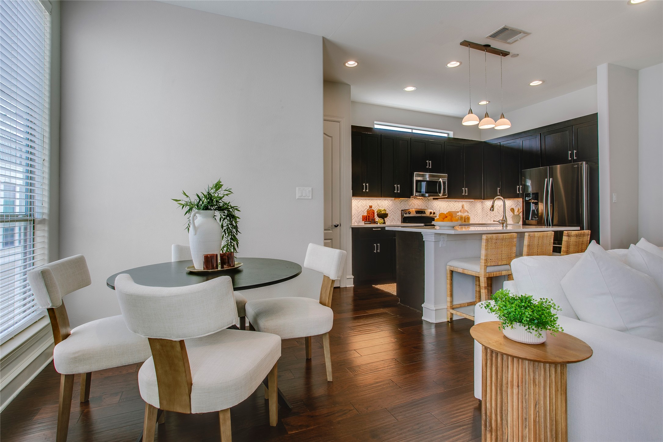 2100 N Fitzhugh Avenue Dallas TX 75204