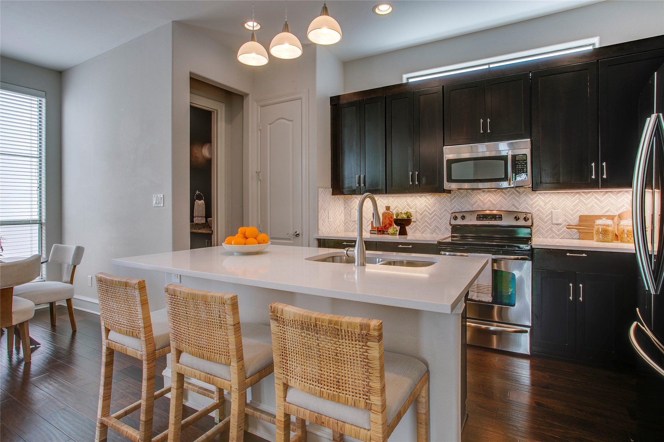 2100 N Fitzhugh Avenue Dallas TX 75204