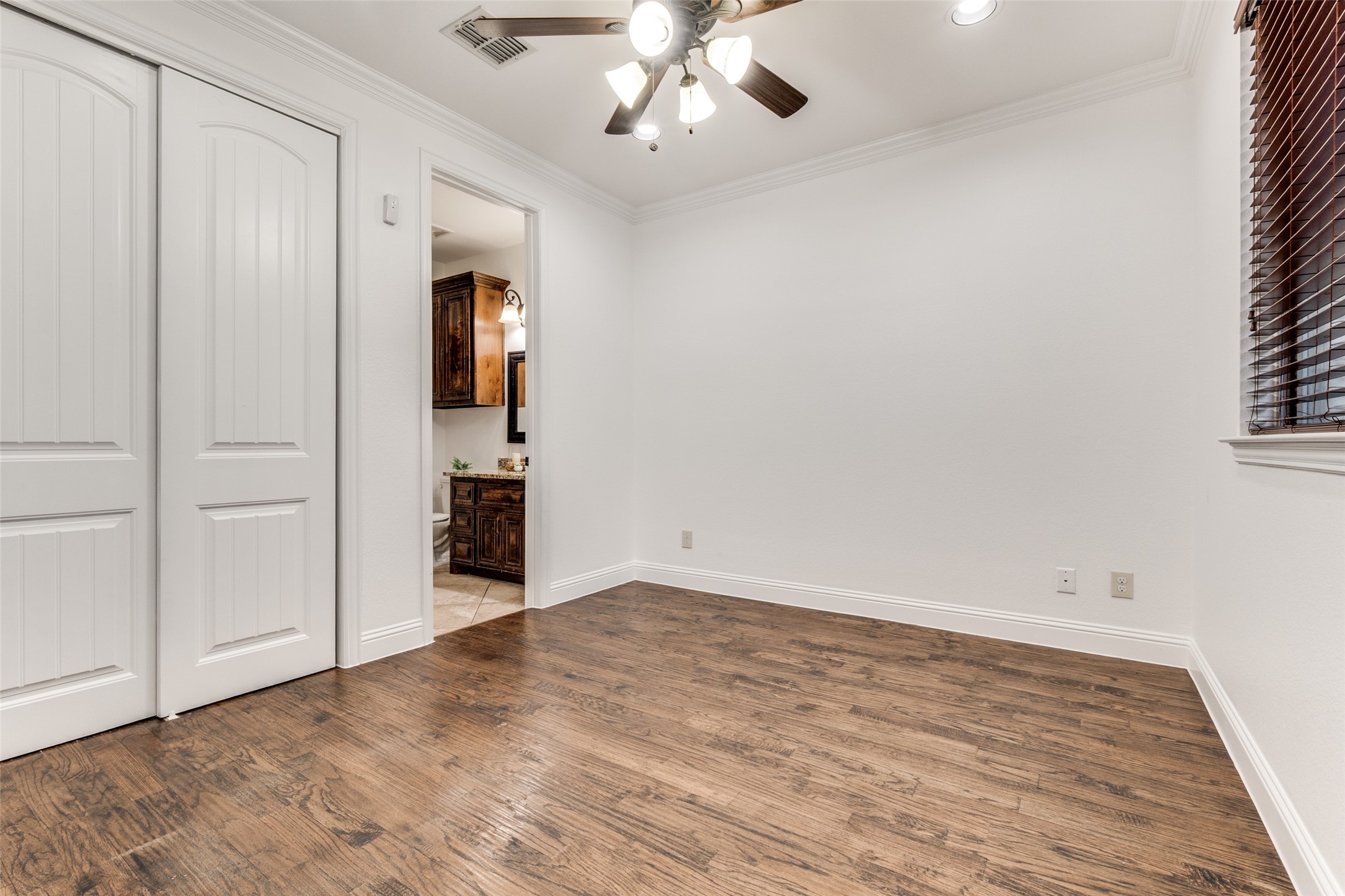 3004 Zenia Drive Dallas TX 75204