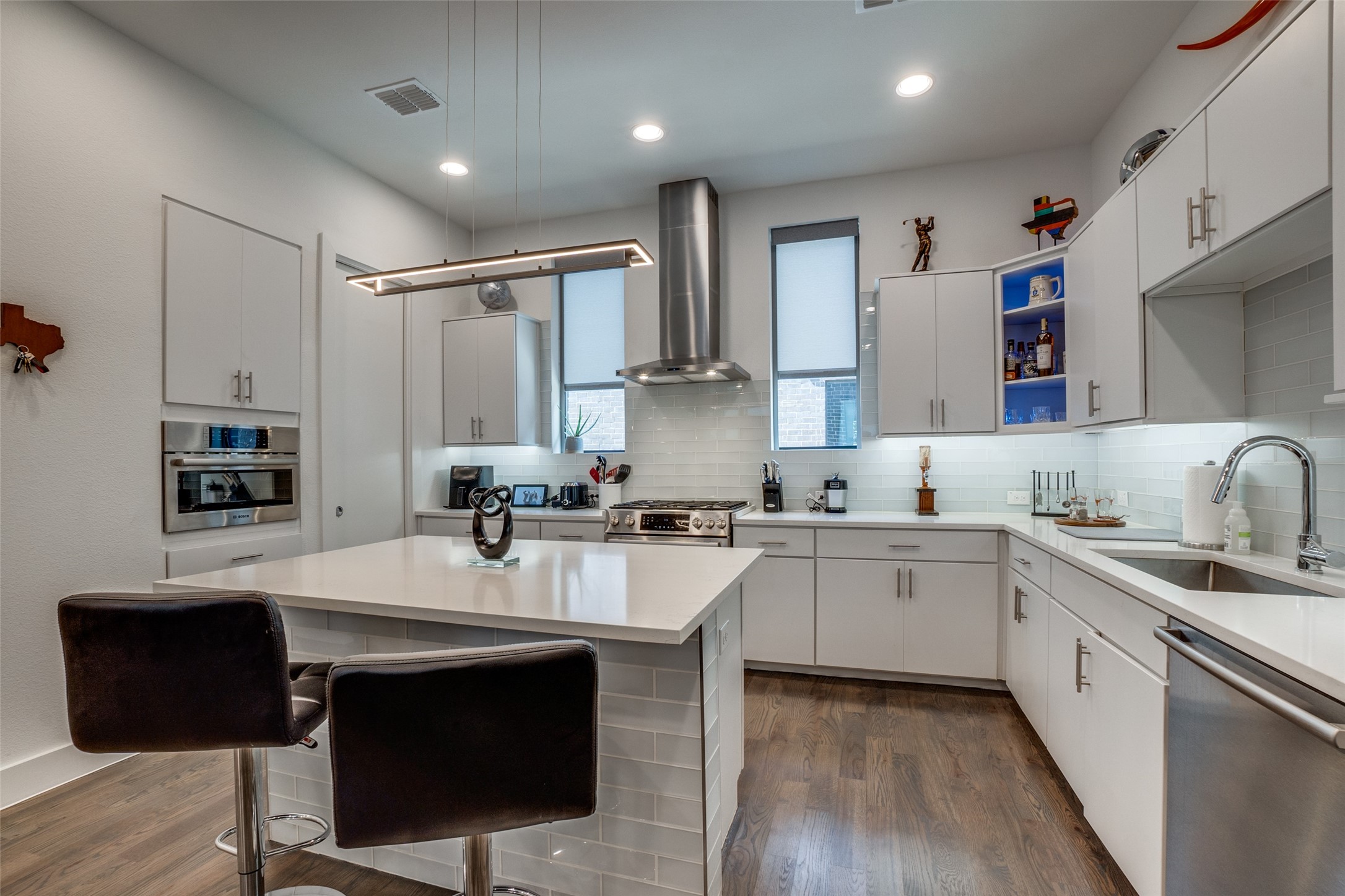 1944 Dowgate Court Dallas TX 75204
