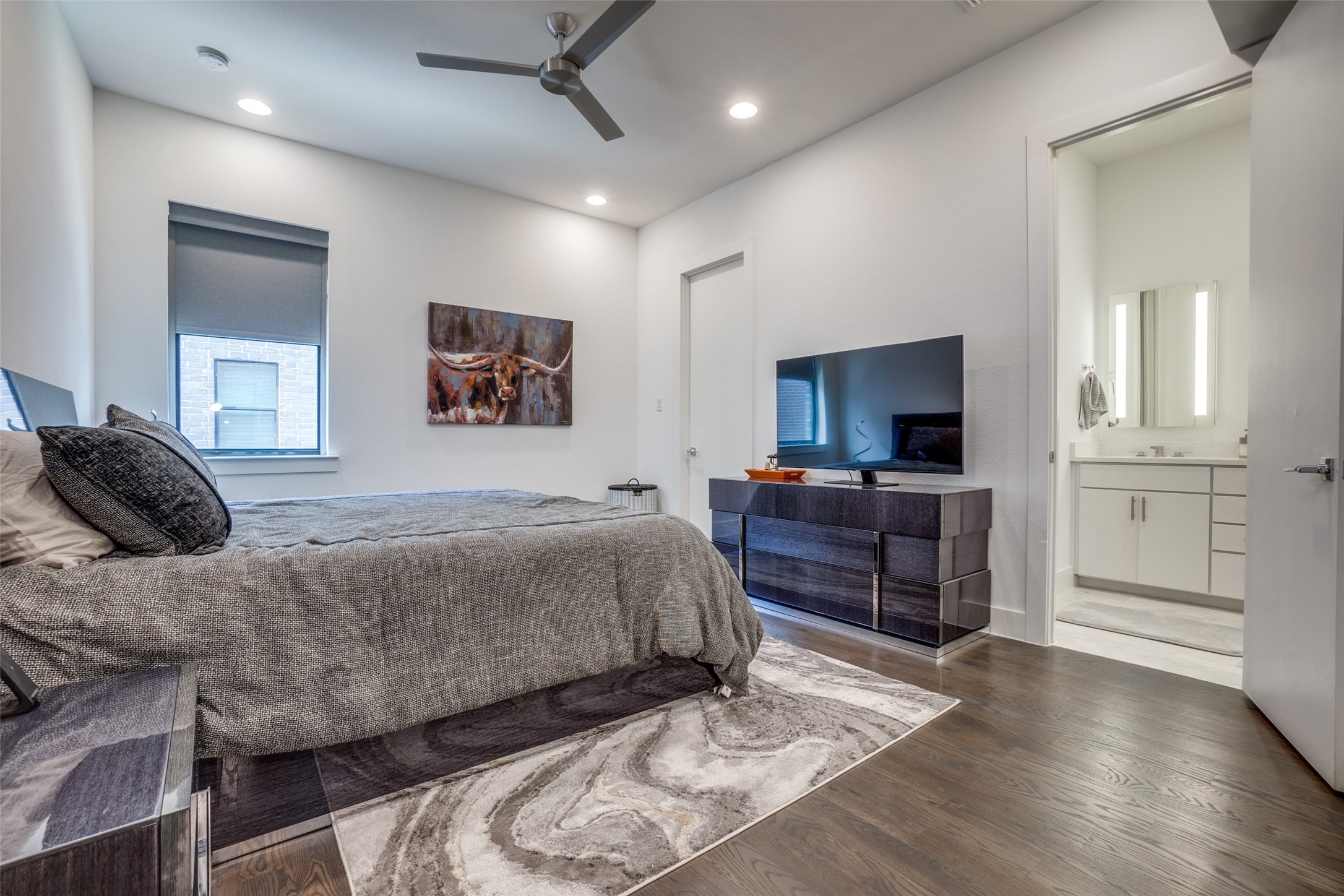 1944 Dowgate Court Dallas TX 75204