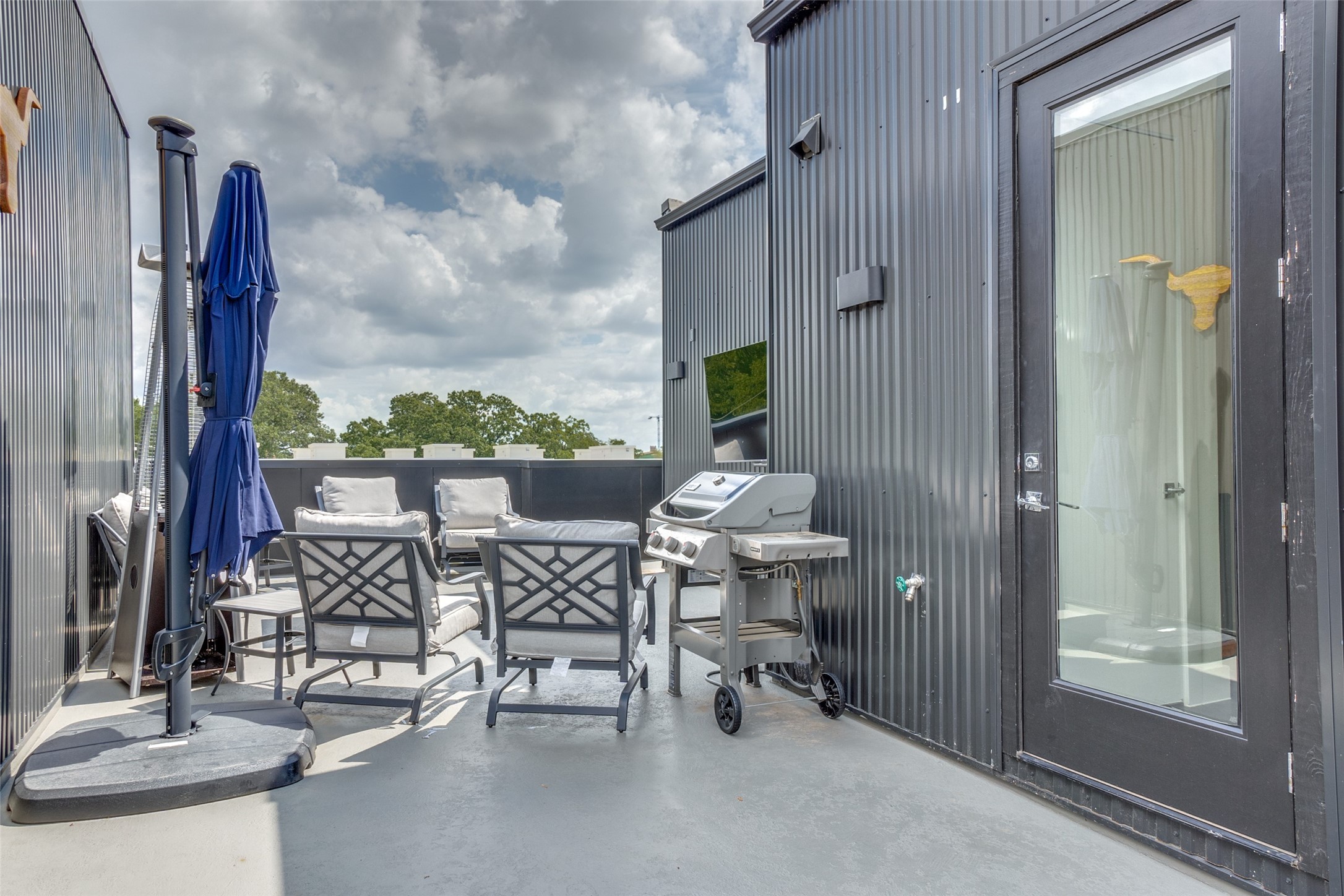 1944 Dowgate Court Dallas TX 75204