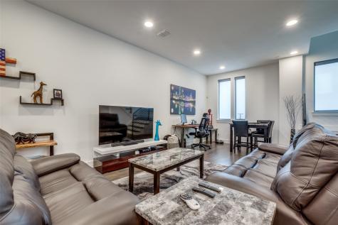 1944 Dowgate Court Dallas TX 75204