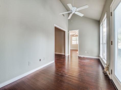 107 Brentwood Court Irving TX 75061