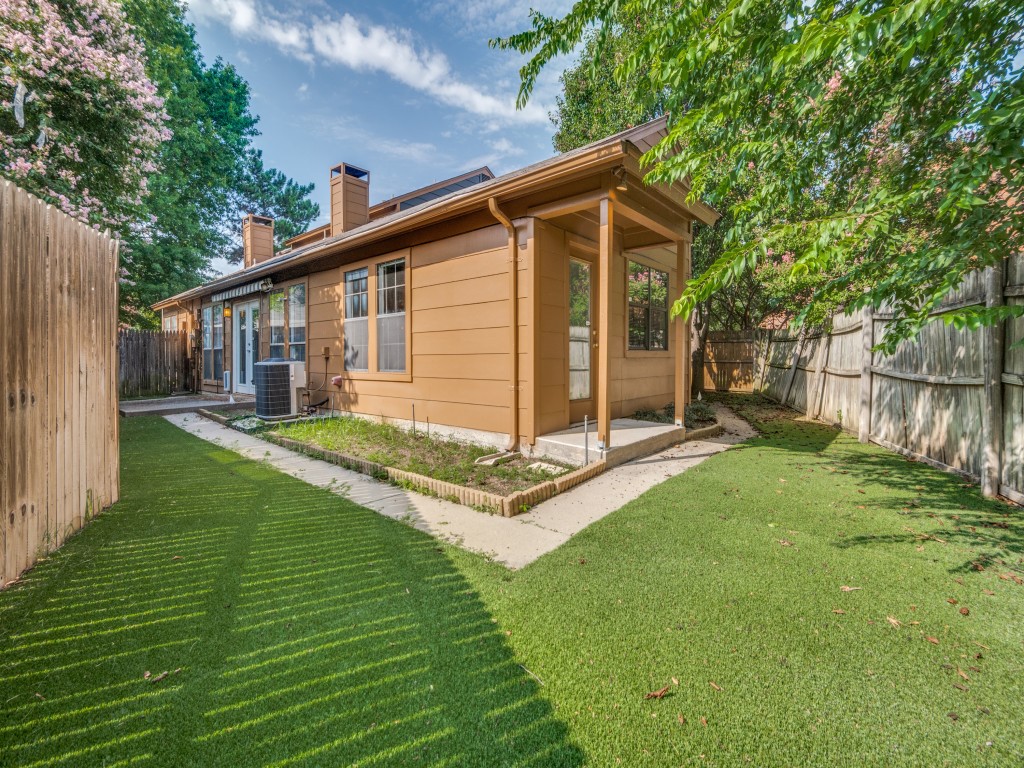 107 Brentwood Court Irving TX 75061