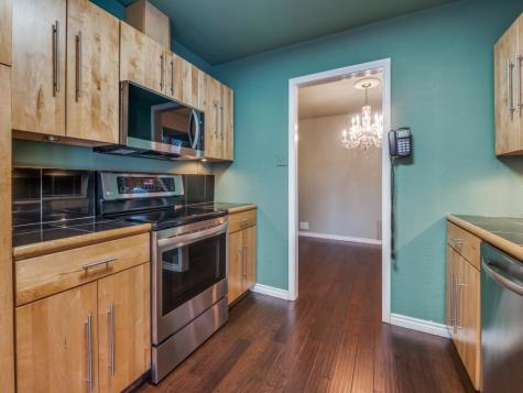 107 Brentwood Court Irving TX 75061
