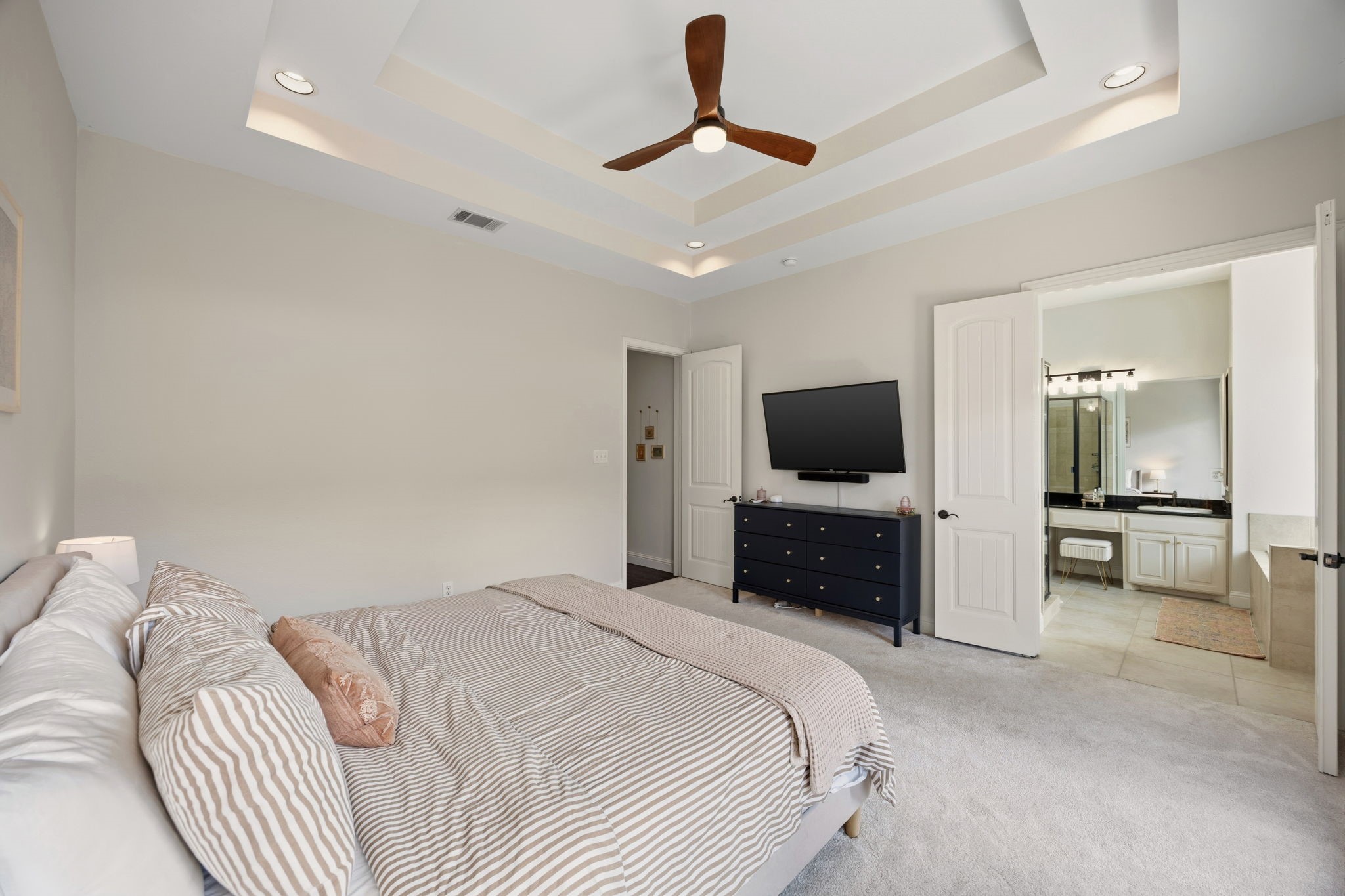 2205 Apollonia Lane Dallas TX 75204