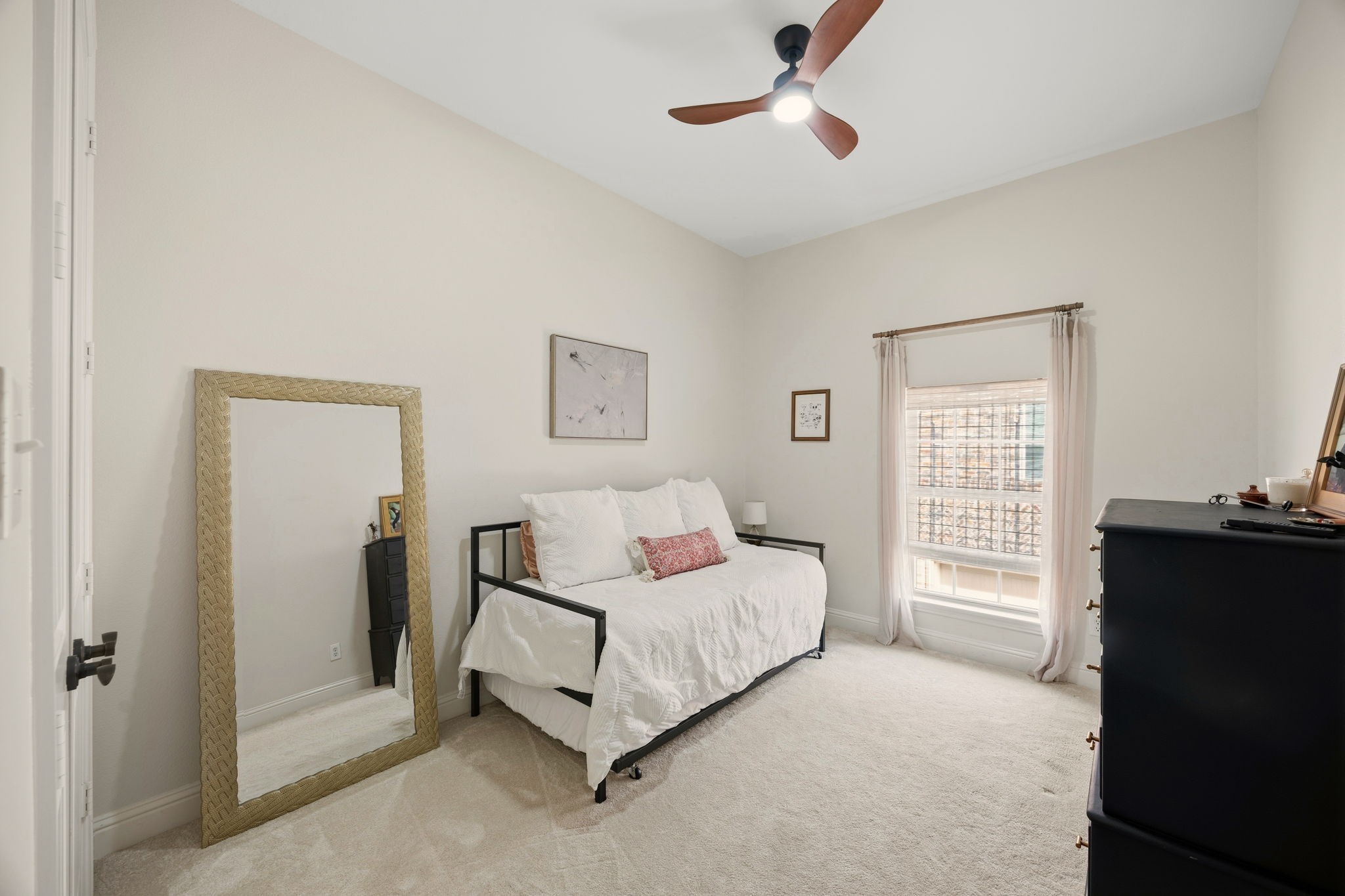 2205 Apollonia Lane Dallas TX 75204