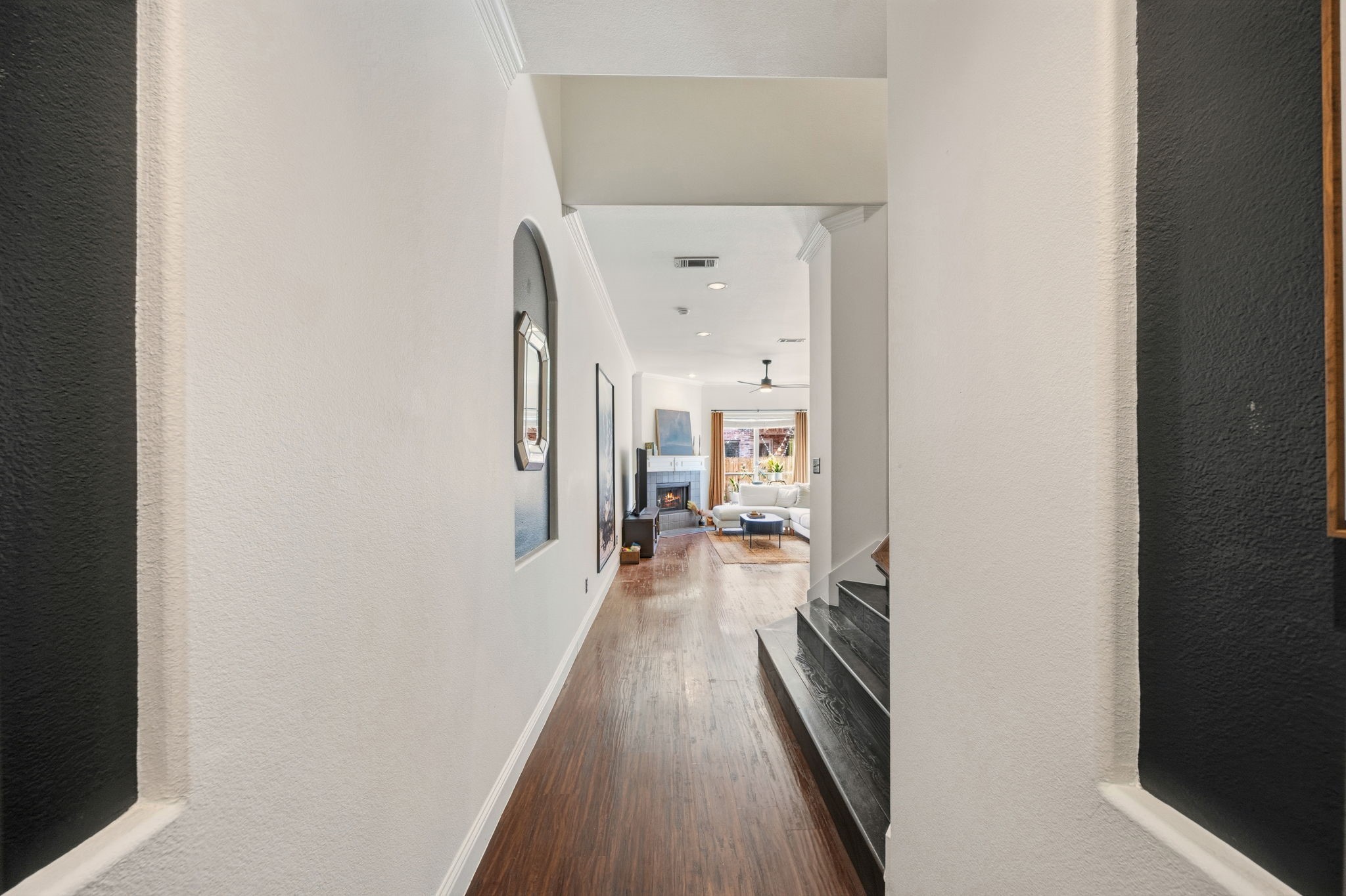 2205 Apollonia Lane Dallas TX 75204