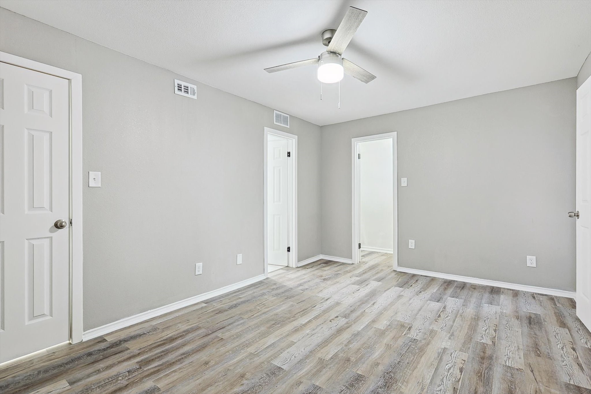 9805 Walnut Street Dallas TX 75243