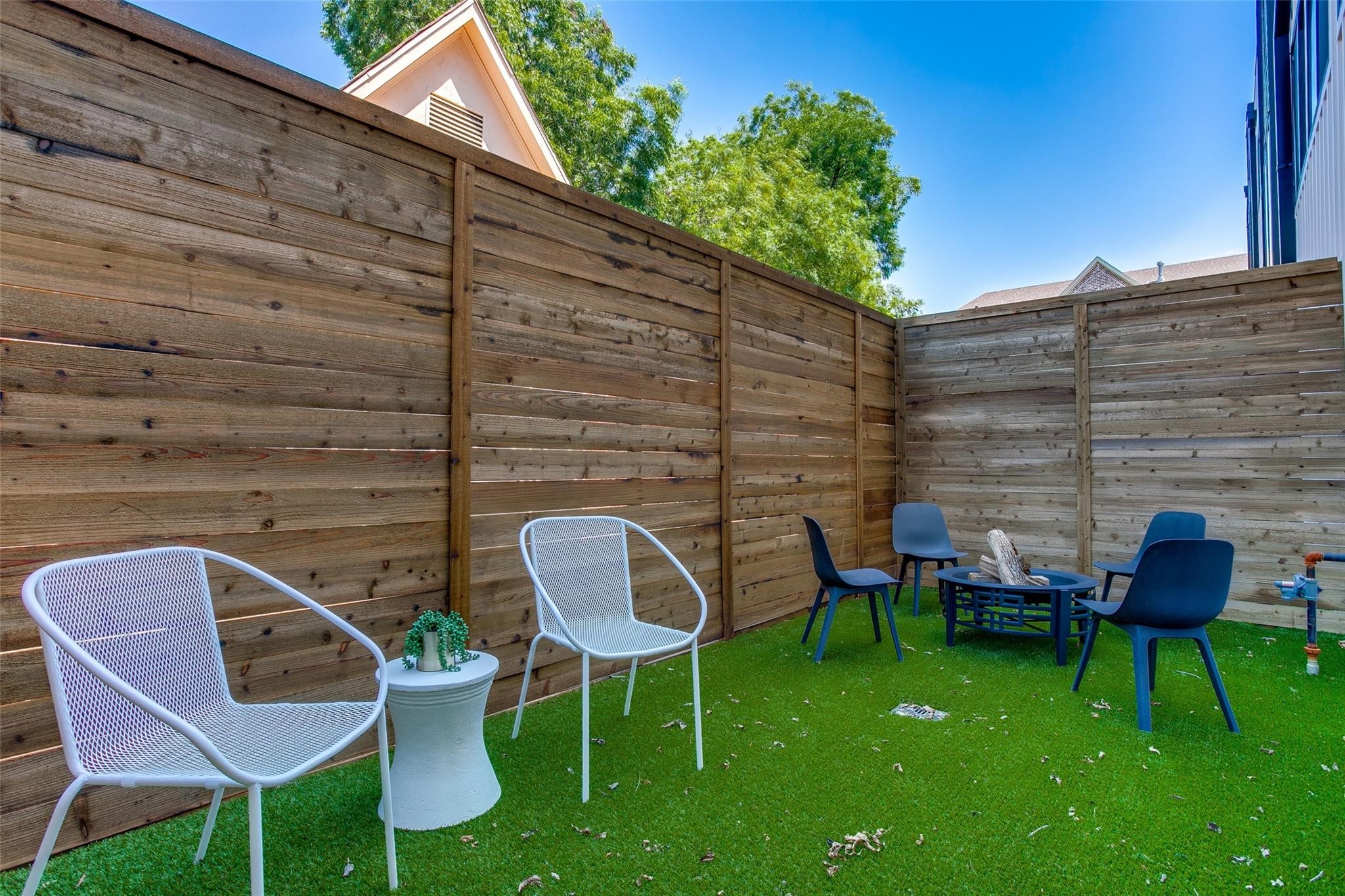 2214 Annex Avenue Dallas TX 75204