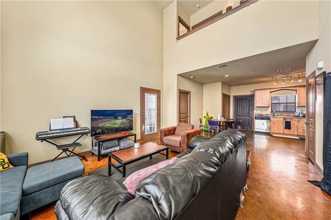 2410 S 2nd Street Waco TX 76706
