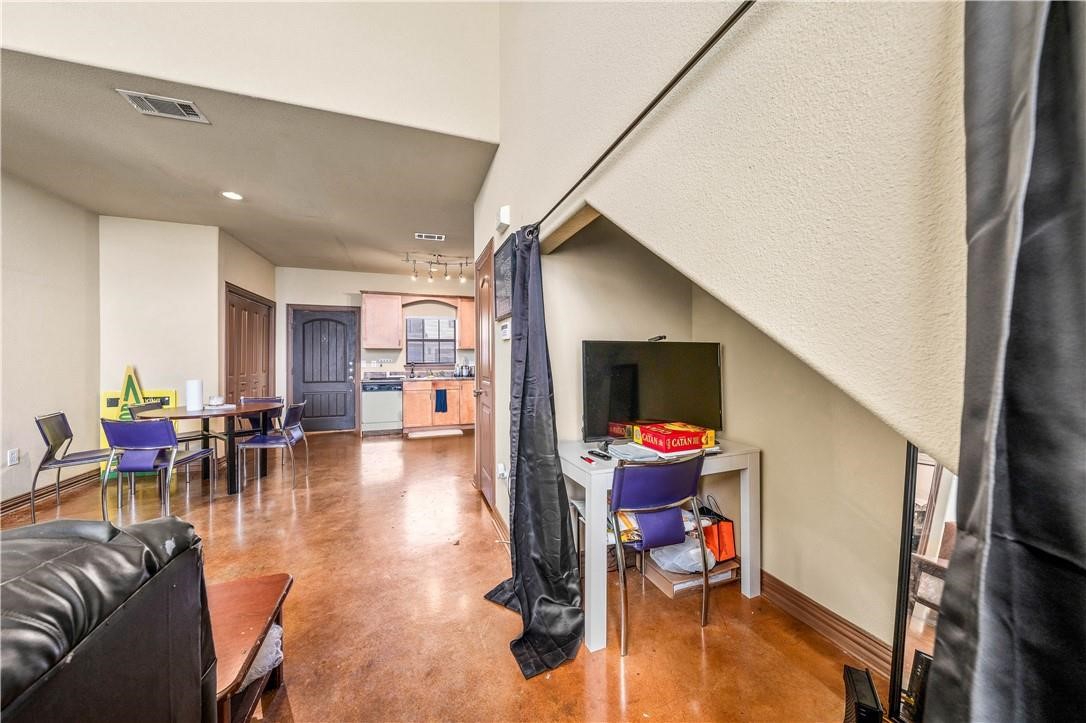 2410 S 2nd Street Waco TX 76706