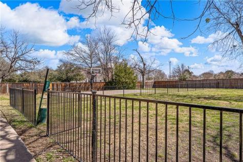 2410 S 2nd Street Waco TX 76706