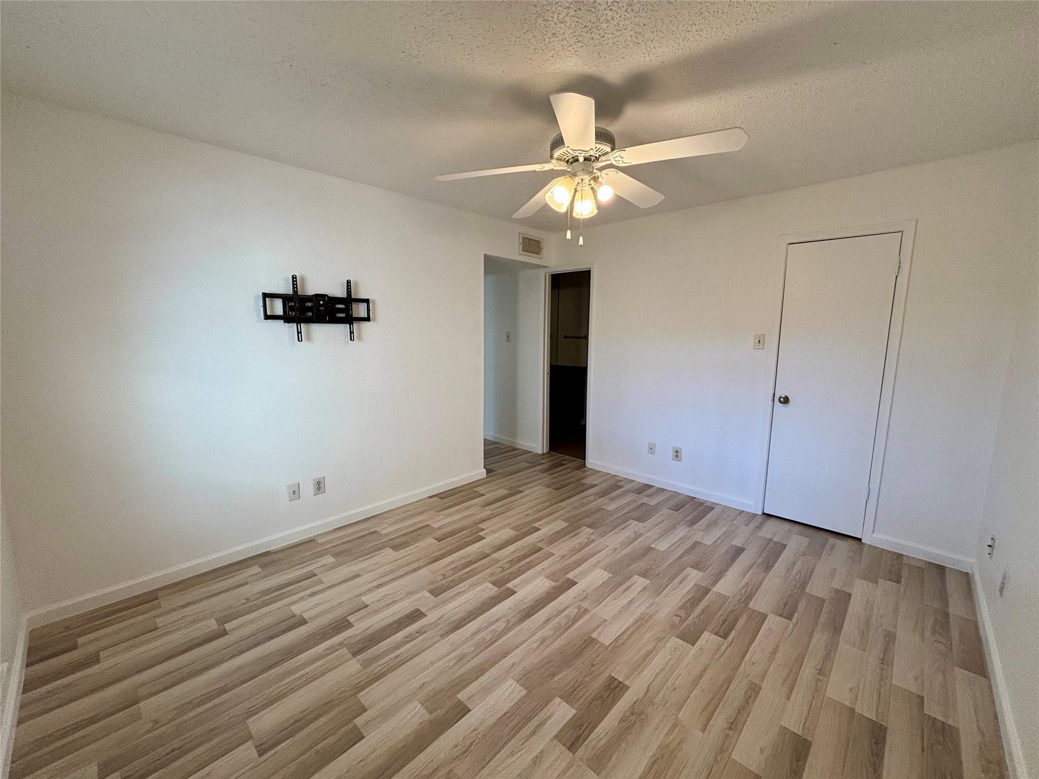 12480 Abrams Road Dallas TX 75243