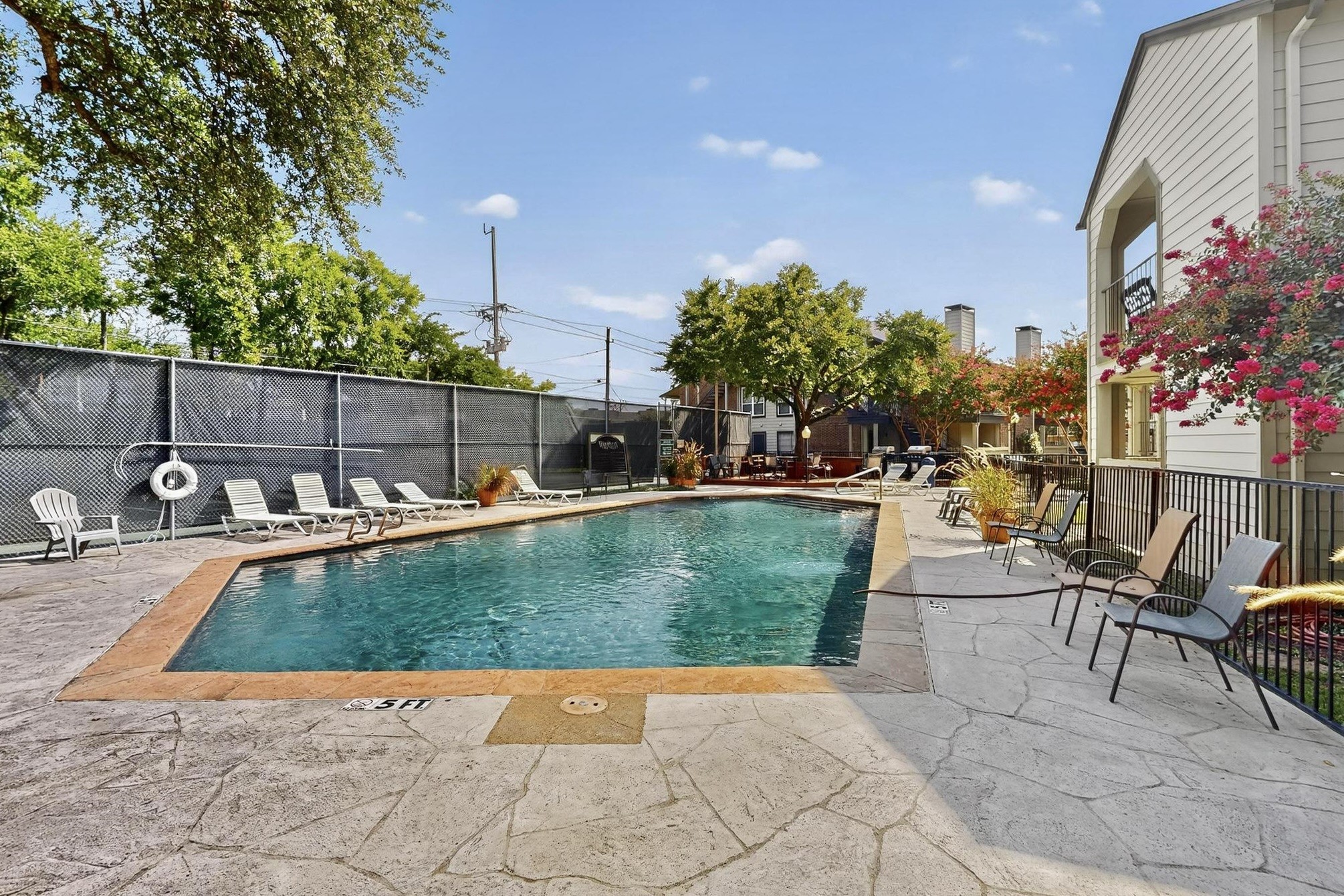 5981 Arapaho Road Dallas TX 75248