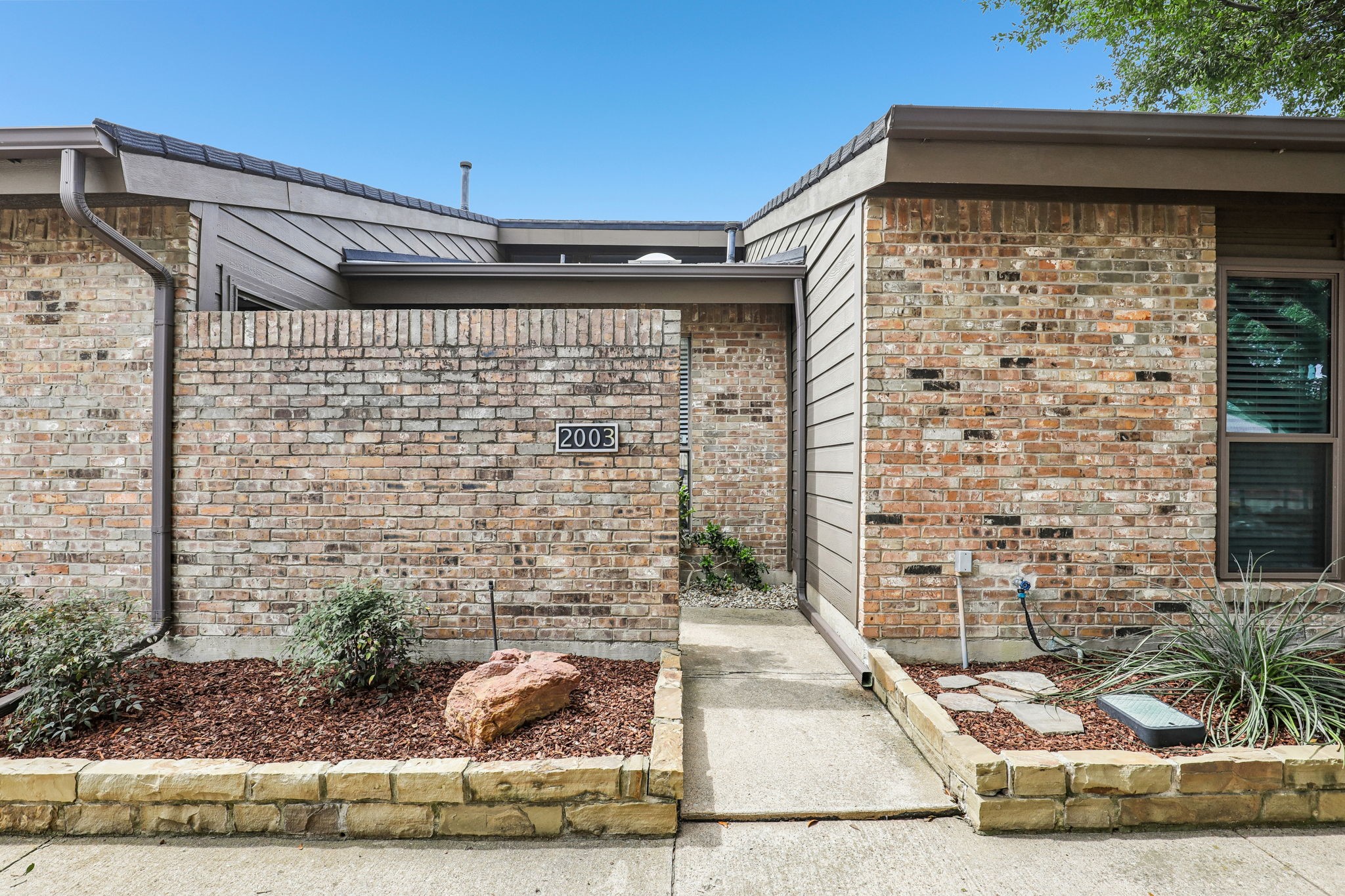 2204 W Park Boulevard Plano TX 75075