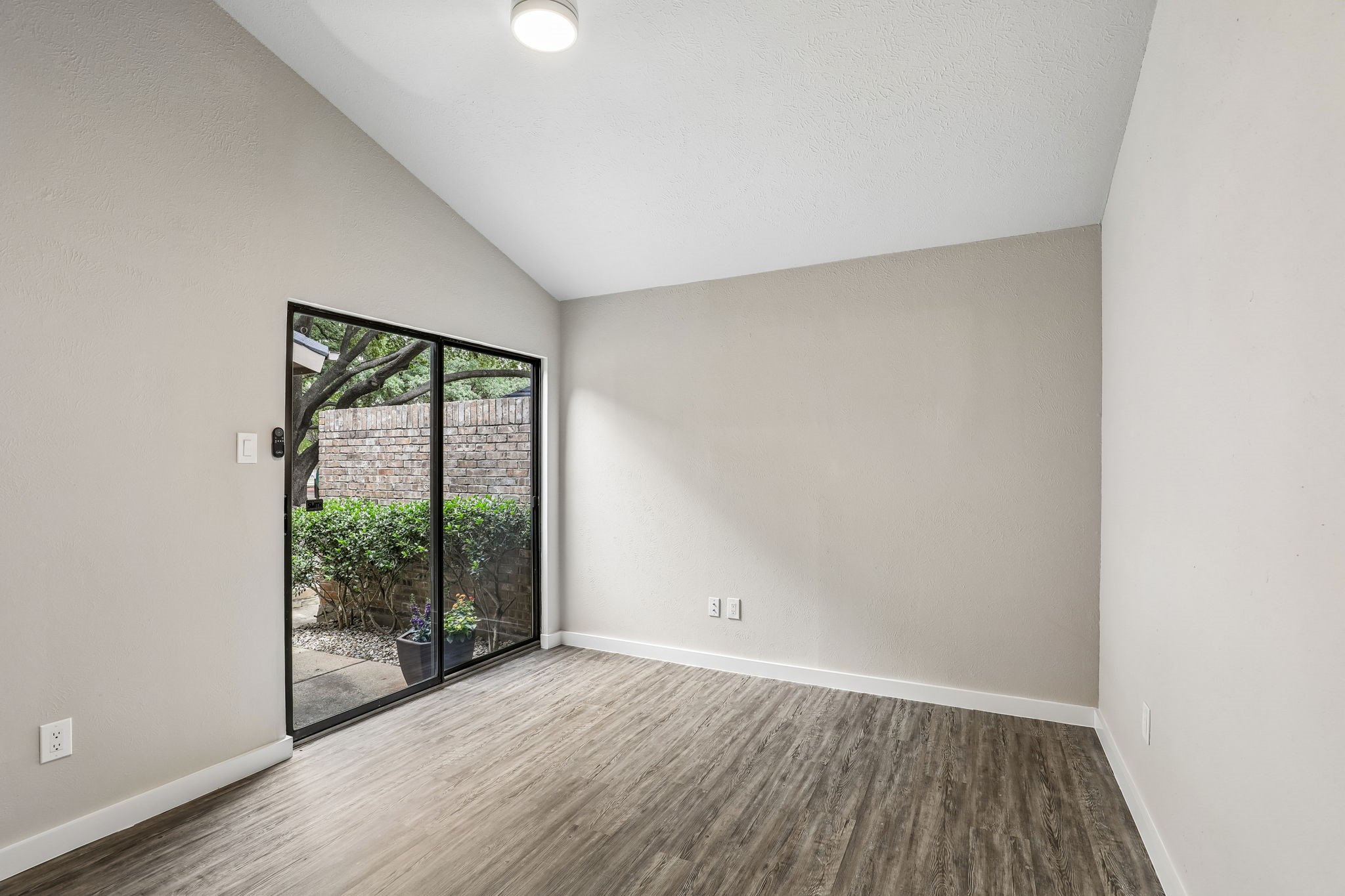 2204 W Park Boulevard Plano TX 75075