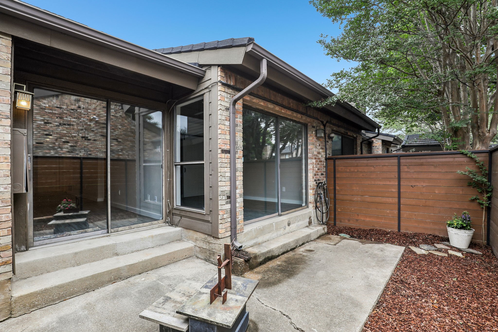2204 W Park Boulevard Plano TX 75075
