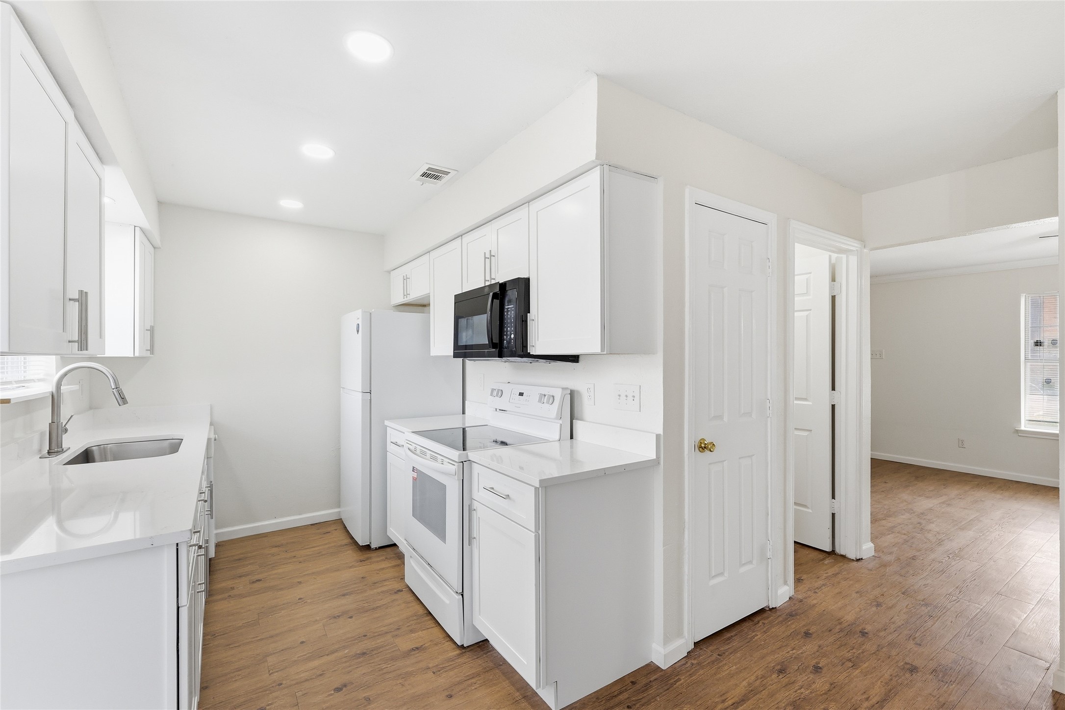 910 Cedar Terrace Cedar Hill TX 75104