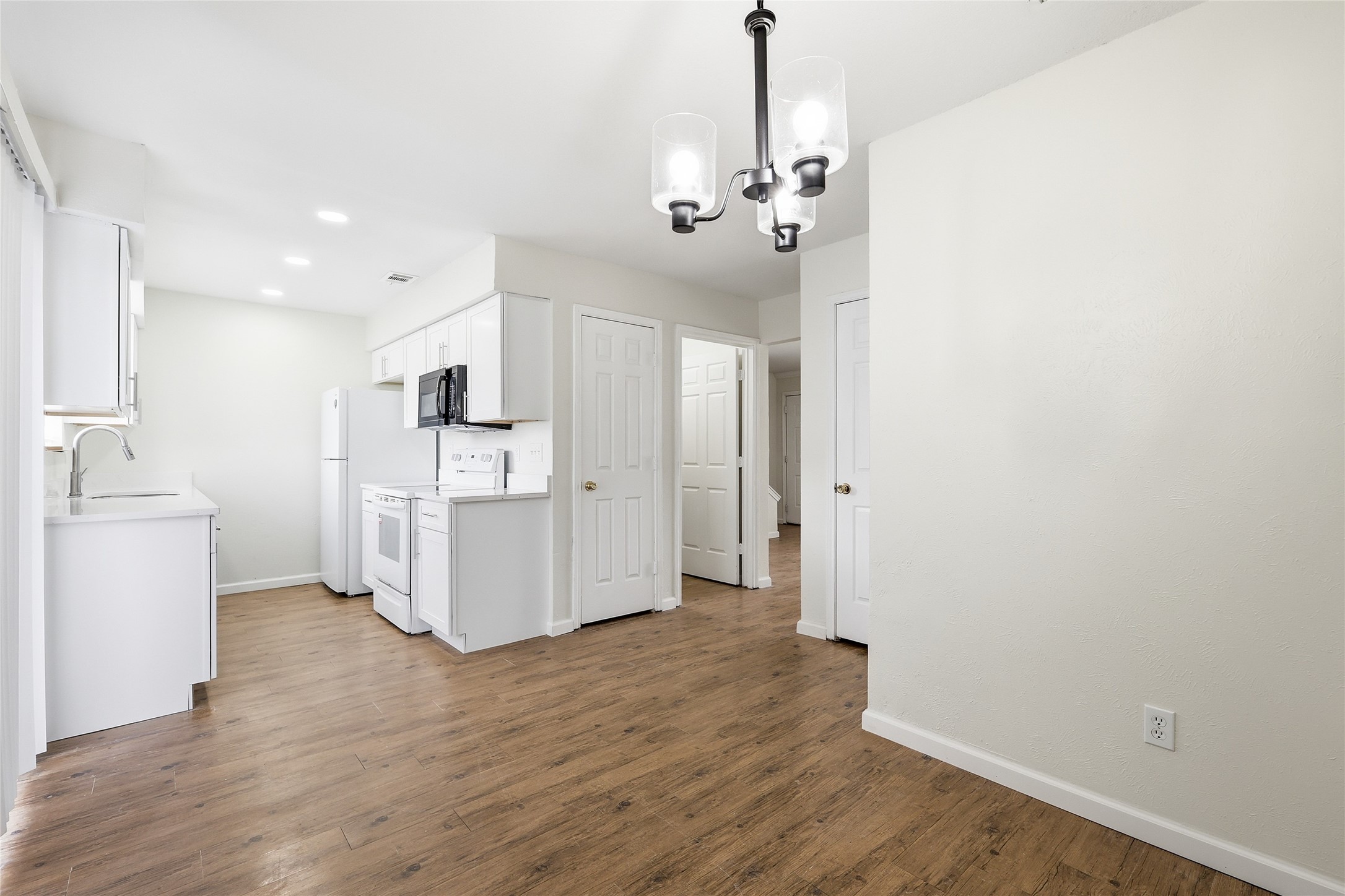 910 Cedar Terrace Cedar Hill TX 75104