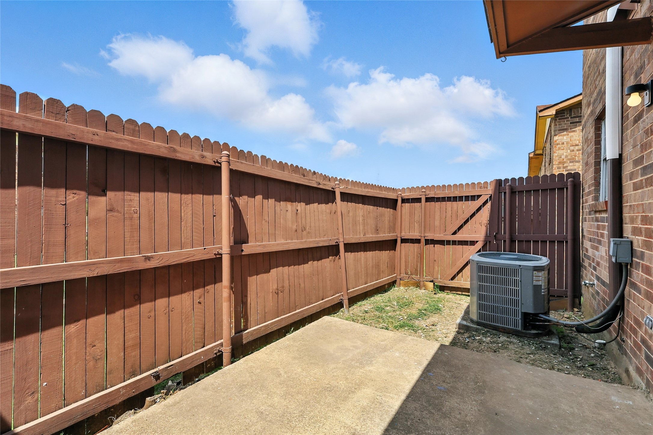 910 Cedar Terrace Cedar Hill TX 75104
